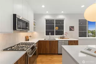 3934 B S Angeline St, Seattle, WA 98118 - Photo 7