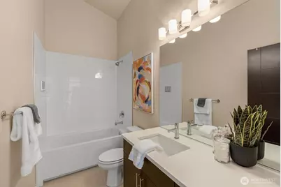 10718 15th Avenue NE, Seattle, WA 98125 - Photo 33