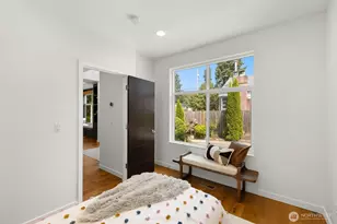10718 15th Ave NE, Seattle, WA 98125 - Photo 23