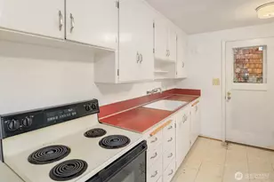 112 NW 44th St, Seattle, WA 98107 - Photo 13