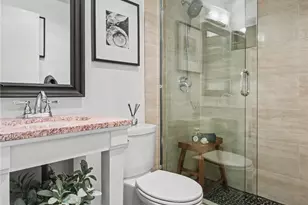 908 Hiawatha Pl S, Seattle, WA 98144 - Photo 27