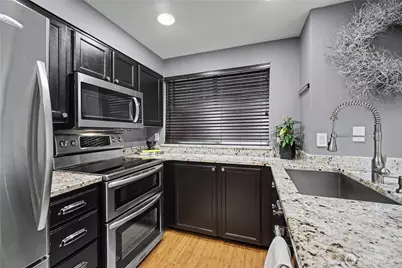 908 Hiawatha Place S #B, Seattle, WA 98144 - Photo 7