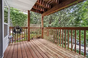 908 Hiawatha Pl S, Seattle, WA 98144 - Photo 29