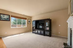 3857 Tribute Cir E, Fife, WA 98424 - Photo 11