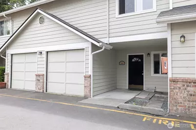 5010 168th Street SW #E, Lynnwood, WA 98037 - Photo 7