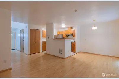 5010 168th Street SW #E, Lynnwood, WA 98037 - Photo 13