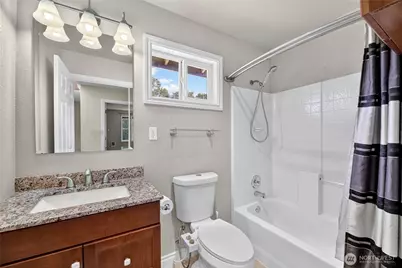 6704 23rd Avenue SW, Seattle, WA 98106 - Photo 17