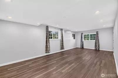 6704 23rd Avenue SW, Seattle, WA 98106 - Photo 21