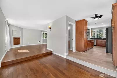 6704 23rd Avenue SW, Seattle, WA 98106 - Photo 7