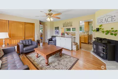 3707 128th Street E, Tacoma, WA 98446 - Photo 3