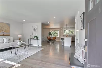 2025 Edmonds Avenue NE, Renton, WA 98056 - Photo 3