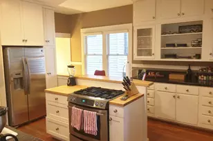 4412 2nd Ave NE, Seattle, WA 98105 - Photo 9