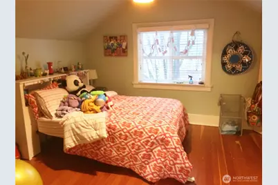 4412 2nd Avenue NE, Seattle, WA 98105 - Photo 13