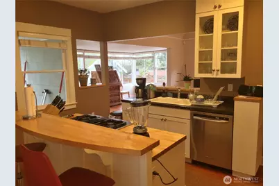 4412 2nd Avenue NE, Seattle, WA 98105 - Photo 11