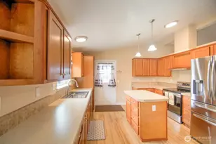 1205 Marion St, Centralia, WA 98531 - Photo 7