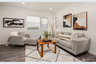 12526 15th Avenue NE #D, Seattle, WA 98125 - Photo 15