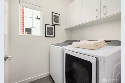 12526 15th Avenue NE #D, Seattle, WA 98125 - Photo 17