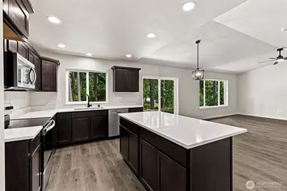 18042 Highland Court SE, Yelm, WA 98597 - Photo 15
