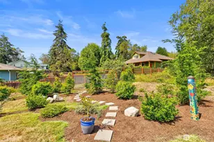 325 Myrtle St, Port Townsend, WA 98368 - Photo 35