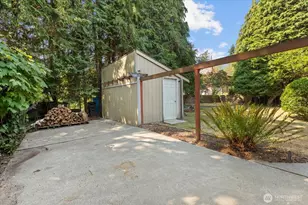 311 S 104th St, Seattle, WA 98168 - Photo 29