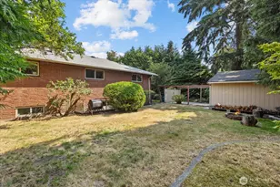 311 S 104th St, Seattle, WA 98168 - Photo 31