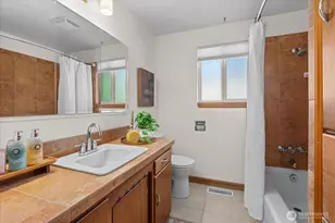 311 S 104th St, Seattle, WA 98168 - Photo 13