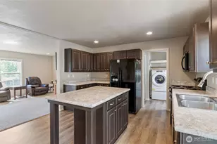 5219 5th St, Bremerton, WA 98312 - Photo 3