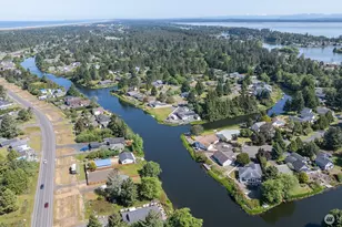 237 Dolphin Ave NE, Ocean Shores, WA 98569 - Photo 35