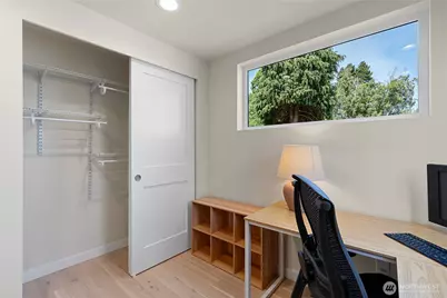 8043 B 19th Avenue NE, Seattle, WA 98115 - Photo 21