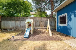 7025 25th Ave NE, Seattle, WA 98115 - Photo 23