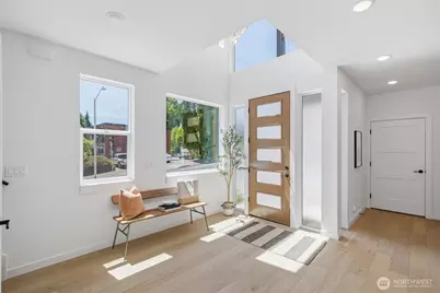 5720 NE 65th Street, Seattle, WA 98115 - Photo 3