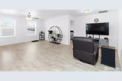 602 Cardinal Avenue, Winlock, WA 98596 - Photo 17
