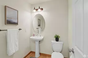 324 Quincy Ave NE, Renton, WA 98059 - Photo 9
