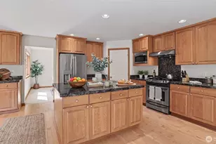 324 Quincy Ave NE, Renton, WA 98059 - Photo 7