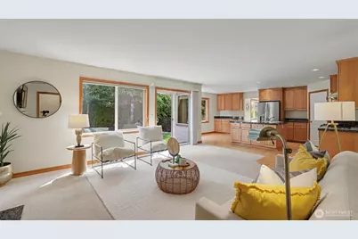 324 Quincy Avenue NE, Renton, WA 98059 - Photo 3