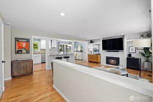 12610 SE 73rd Pl, Newcastle, WA 98056 - Photo 3
