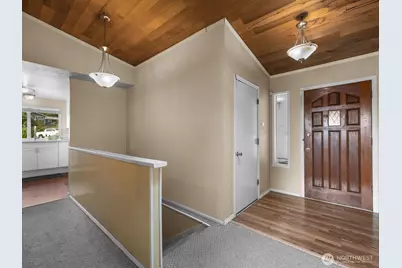 10830 Lake View Drive, Lake Stevens, WA 98258 - Photo 5