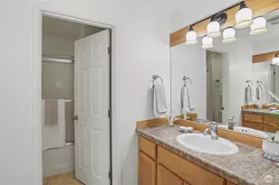 27106 SE 13th St, Sammamish, WA 98075 - Photo 31