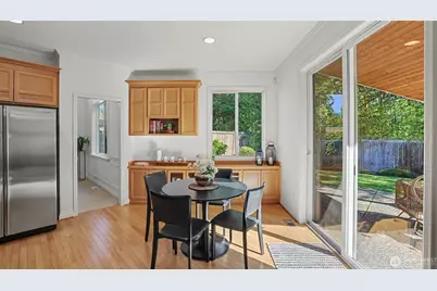 27106 SE 13th Street, Sammamish, WA 98075 - Photo 15