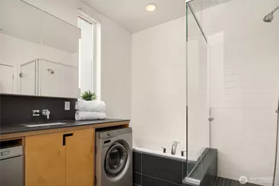 1623 14th Avenue #E, Seattle, WA 98122 - Photo 25
