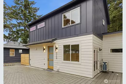9725 Evanston Avenue N #B, Seattle, WA 98103 - Photo 1