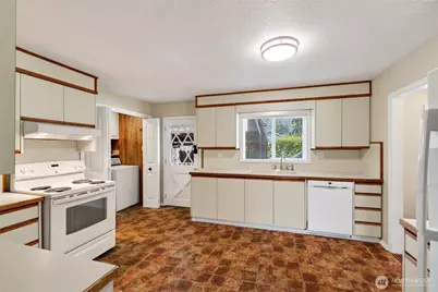 10104 48th Avenue E, Tacoma, WA 98446 - Photo 11