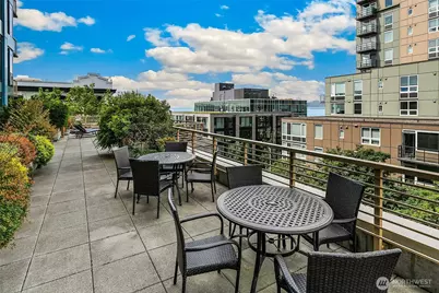 2716 Elliott Avenue #605, Seattle, WA 98121 - Photo 21