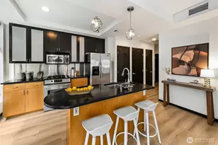 2716 Elliott Ave, Seattle, WA 98121 - Photo 9