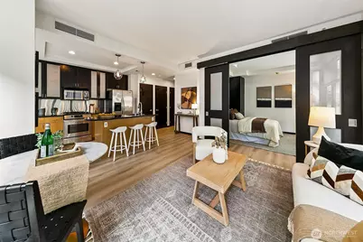 2716 Elliott Avenue #605, Seattle, WA 98121 - Photo 3