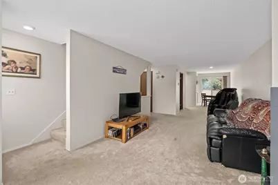 11802 98th Avenue NE #B6, Kirkland, WA 98034 - Photo 5