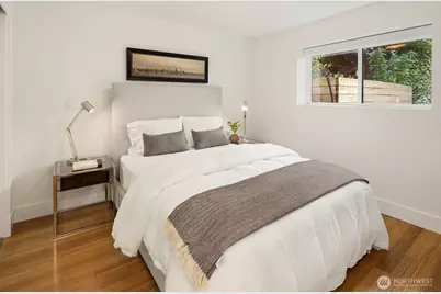 160 Highland Drive, Seattle, WA 98109 - Photo 35