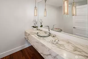 160 Highland Dr, Seattle, WA 98109 - Photo 11