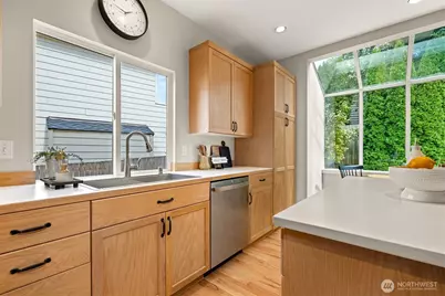4018 249th Avenue SE, Sammamish, WA 98029 - Photo 13