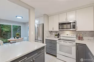 10053 NE 138th Pl, Kirkland, WA 98034 - Photo 3